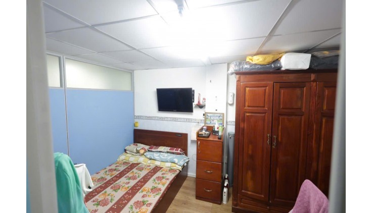 Bán gấp nhà giá mềm nhất quận Gò vấp: 11.2 tỷ - Nguyễn Văn Công -Gò Vấp - TpHồ Chí Minh - DT: 80m²(4x 20) Cấp 4 - Nhà Có Lửng - Có Phòng Thờ - Sân