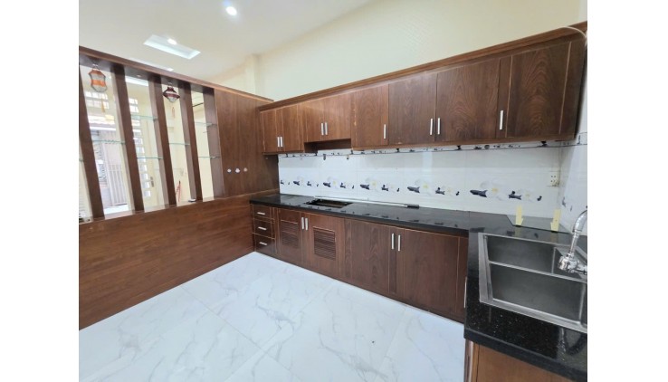 SIÊU PHẨM CHÍNH CHỦ - 4 TẦNG BTCT - 4PN LÓN - P2 PHÚ NHUẬN - PHAN ĐĂNG LƯU - GẤP BÁN 8.2 TỶ - VIP NHẤT PHÚ NHUẬN - TL