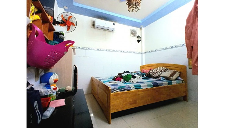 Giá mềm nhất quận 6: Tân Hoà Đông- P.14-Căn góc- DT: 48m²( 4,5m nở hậu 6m) 2 Tầng - Hẻm 3G Thông -trệt - 1lầu- 3 PN-4,6 tỷ- LH: 077 478 5818 chuyên