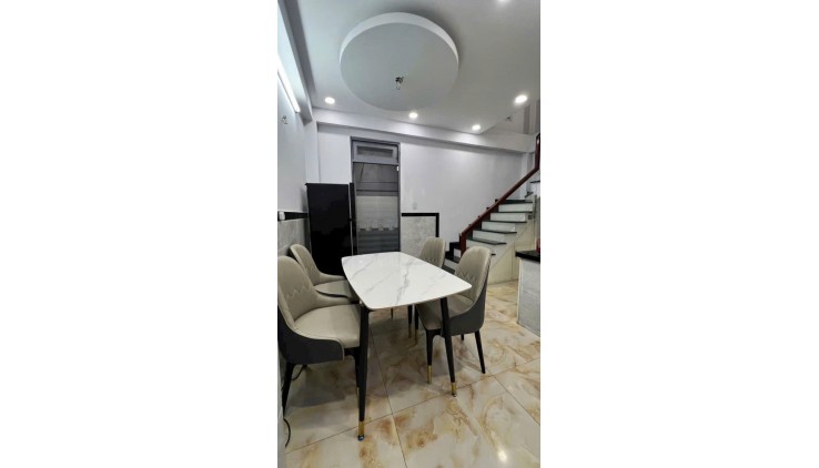 Giá mềm nhất quận Gò vấp 5.7 tỷ: Phạm Văn Chiêu - Phường 14, DT: 44.5 m2(5 x 9). DTSD: 161,7 m2. Kết cấu: 1 trệt, 1 lửng, 2 Lầu BTCT , Sân thượng ,