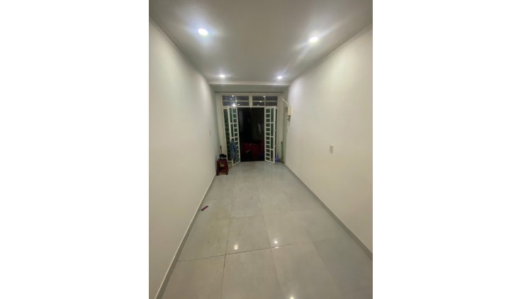 Chỉ 1 tỷ nhỉnh có ngay nhà mới 2 tầng Quận 6 DTSD 28m2 .
