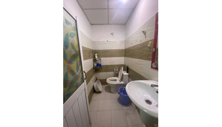 Chỉ 1 tỷ nhỉnh có ngay nhà mới 2 tầng Quận 6 DTSD 28m2 .