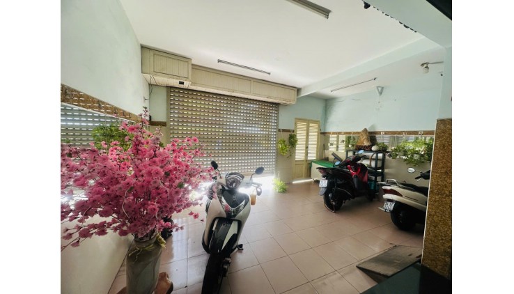 CHỦ ĐỊNH CƯ GẤP BÁN NHÀ MẶT PHỐ 5 TẦNG NGUYỄN VĂN ĐẬU BÌNH THẠNH NGANG HIẾM 6M GIÁ 23.5 TỶ