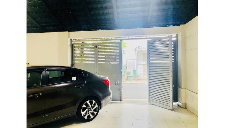 Bán nhà Biệt Thự - Lô góc, đường 10m Tân Hòa Đông, DT: 10x18m, 3 Tầng - 5PN, 15.5 tỷ.