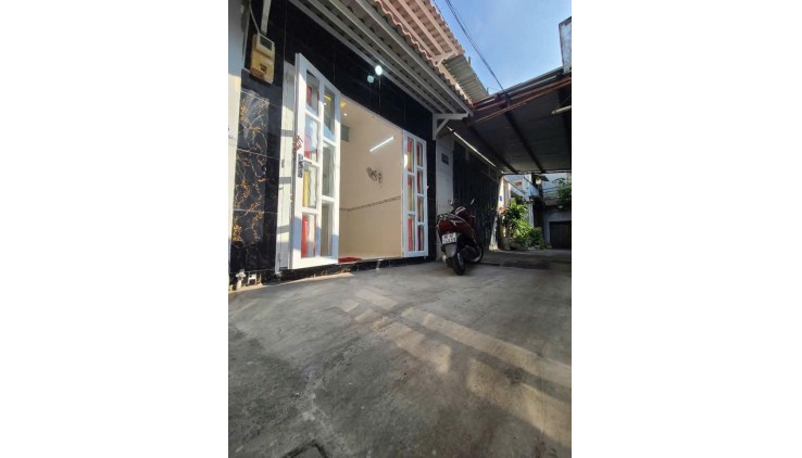 NHÀ ĐẸP- GIÁ TỐT  Cần bán nhanh 2 căn nhà vị trí tại quận 12,TPHCM