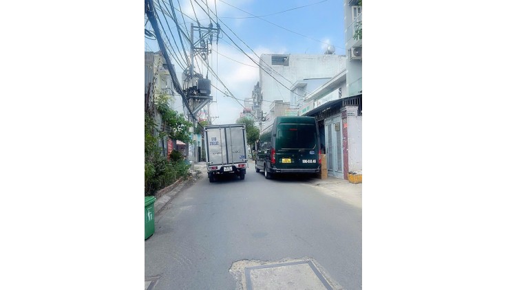 Bán Lô đất mặt tiền Hẻm 10m Hương Lộ 2 - gần Lê Văn Quới, 2230m2 (35x64m) , 43 tỷ.