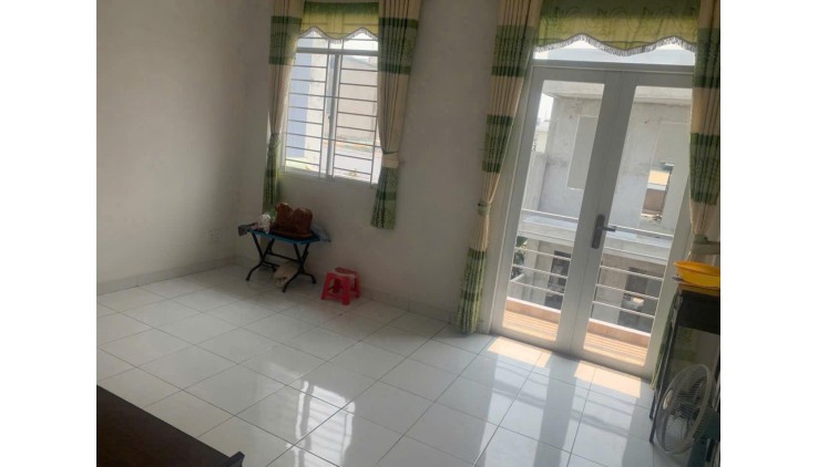 Cần cho thuê nhà nguyên căn 4PN, Máy lạnh đường Nguyễn Thị Tư, P. Phú Hữu Quận 9.