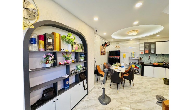 GẤP BÁN, 51m2, 2Tầng,HXH,Tặng nội thất, Quang Trung Gò Vấp chỉ 5.3 Tỷ.