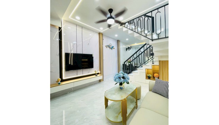 Nhà đẹp ngay Phạm Văn Chiêu, Gò Vấp (3.5x9), 4.x T.Ỷ còn thương lượng