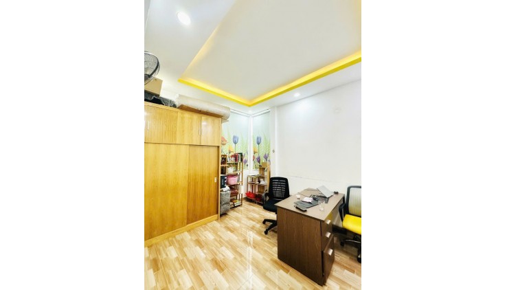 Bán nhà kế MT Kênh Tân Hóa quận Tân Phú 5 x 12-2 tàng chỉ 5.6 ty tl