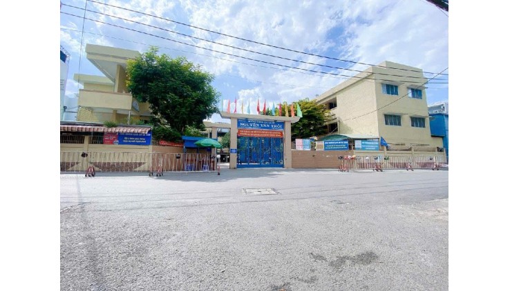 GẤP BÁN Biệt thự mini giảm 2tỷ Giá mới: 9tỷ8 -1 hầm 4 lầu-Nội thất gỗ cao cấp-HXH THÔNG-Khu VIP P3- Nguyễn Thái Sơn- Đại Học Công Nghiệp
