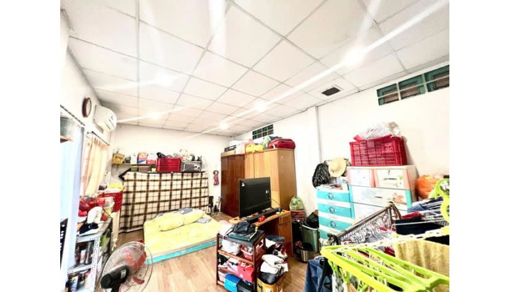 Giá mềm nhất quận Bình Thạnh: 5.3 tỷ  - Lê Quang Định - DT: 45m2 (7,3x5,7m)- 1 trệt 1 lầu 2pn2wc , sàn trống suốt. Bancol rộng rãi - LH: 077 888 5818