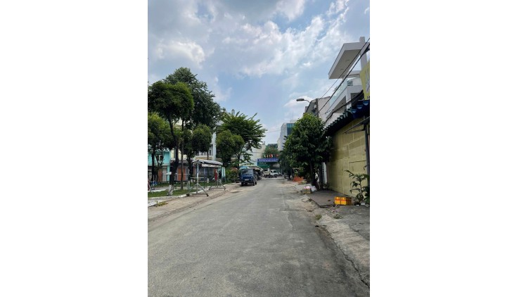 Bán nhà HXH 8m đường Đỗ Công Tường - Tân Quý, ngay Aeon, 9.2x5.7m, 3 Tầng, 6.3 tỷ.