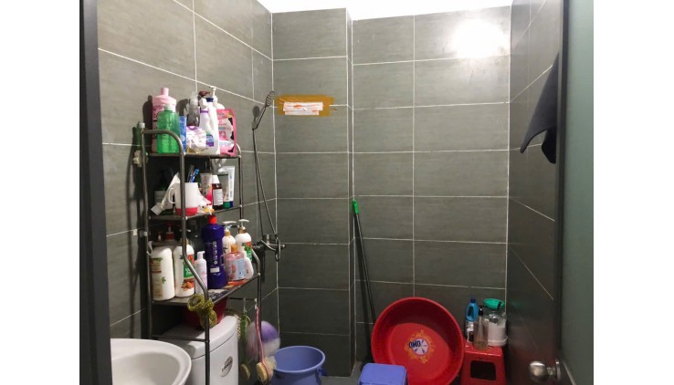 Cần bán gấp! Nhà 4x22m sạch đẹp, hẻm 5m thông, gần Hiệp Thành City, Giá rẻ