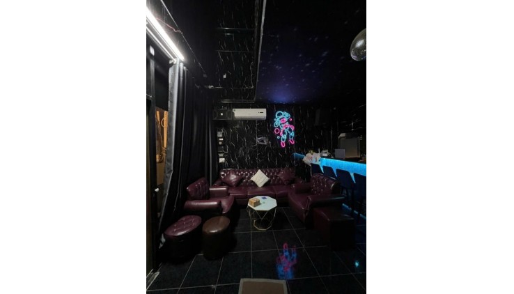 Quận 1, Sang quán Bar Tây Khu Khách VIP – Sang , tại trung tâm Quận 1, Tel : 0932158409 – 0968831162  ( Chính chủ )