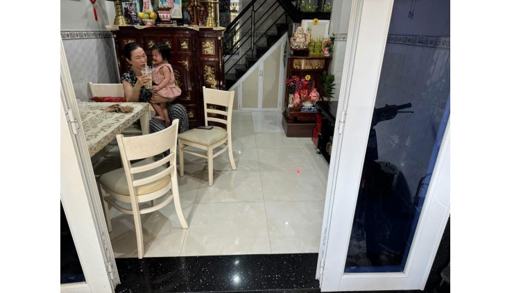 NHÀ ĐẸP - GIÁ TỐT CHÍNH CHỦ CẦN BÁN GẤP TẠI Phường 6, Quận 8, Tp Hồ Chí Minh