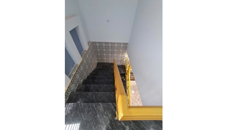 Hàng Thơm nhà Trần Văn Ơn Tân Sơn Nhì ngay chợ gần mặt tiền 40m2 ,4 tỷ1