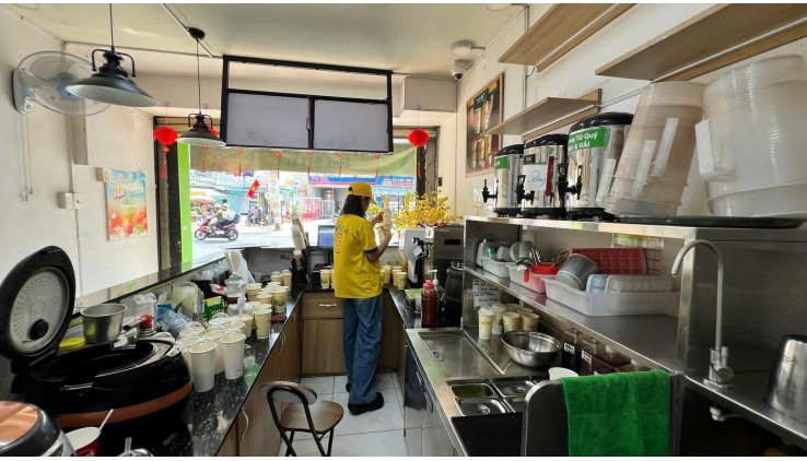 SANG NHƯỢNG GẤP QUÁN TRÀ SỮA LUYUTEA – THƯƠNG HIỆU ĐÀI LOAN – VỊ TRÍ VÀNG NGAY CHỢ THỦ ĐỨC