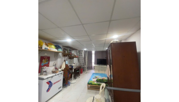 BÁN NHÀ MẶT TIỀN ĐƯỜNG SỐ GIAO KHÁNH HÔI 

TRUNG TÂM - Q4 

CÓ 6 TỶ