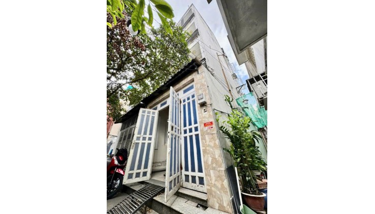 Giá mềm quận Phú nhuận: 6.45 tỷ - NGUYỄN THỊ HUỲNH - DT: 42M- 3.5X12- 1 trệt 3 lầu , gồm 7pn 5 toilet - LH: 077 888 5818- 077 478 5818 CHUYÊN BĐS SÀI