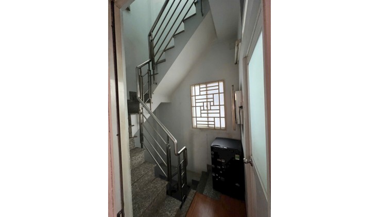 Siêu phẩm 4 lầu quận 1