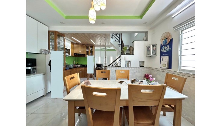 Nhà chính chủ 2Tầng,78m2 HXH thông QUANG TRUNG GÒ VẤP chỉ 6.1T.