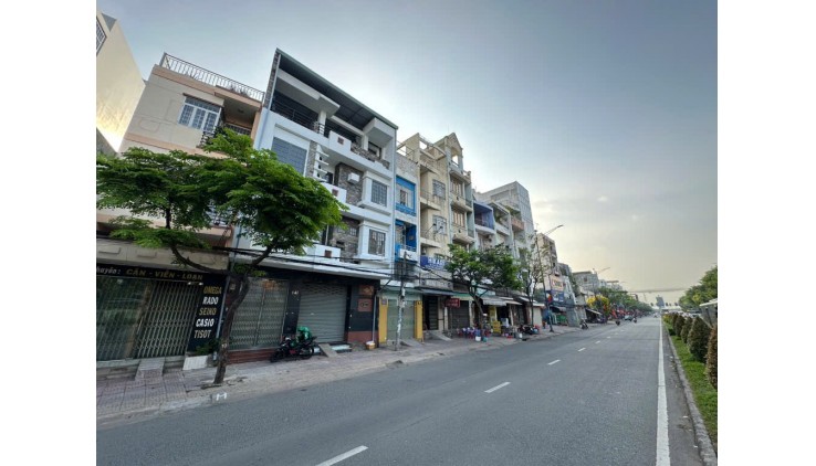 GIẢM HƠN 2 TỶ - MTKD SONG HÀNH QUẬN 12 NGAY THAM LƯƠNG - 5 TẦNG 88M2- GIÁ NHỈNH 11 TỶ TL