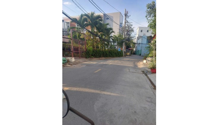 Biệt thự chỉ 10 tỷ đường Nguyễn Thị Định,P.Thạnh Mỹ Lợi,Thủ Đức 0906227839