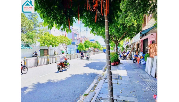 Cho Thuê Nhà: 675 Luỹ Bán Bích, Phường Phú Thạnh, Quận Tân Phú. Giá 130 Triệu