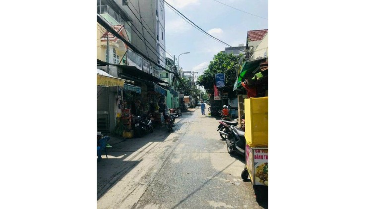 Hẻm xe hơi  lâm văn bền tân Kiểng Q 7  Ngang 6 dài 15 m DƯỚI 90 TRIÊU M2