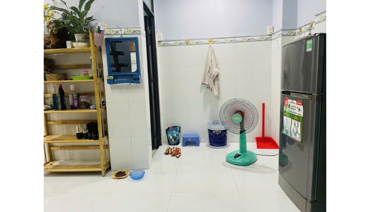 Siêu Hiếm Tân Sơn Nhì Tân Phú 50m ra mặt tiền 41m2,3Tầng 3 PN Nhỉnh 3tỷ
