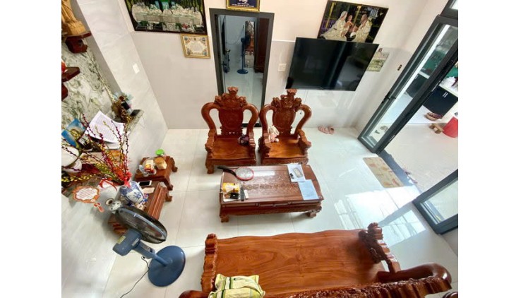 Giá mềm nhất quận Tân phú: 22,5 tỷ - Đô Đốc Long -DT: 125m -6,6m x 19m - trệt, 1 lầu + sân thượng- 5 phòng ngủ, 4 nhà vệ sinh -LH: 077 888 5818 - 077