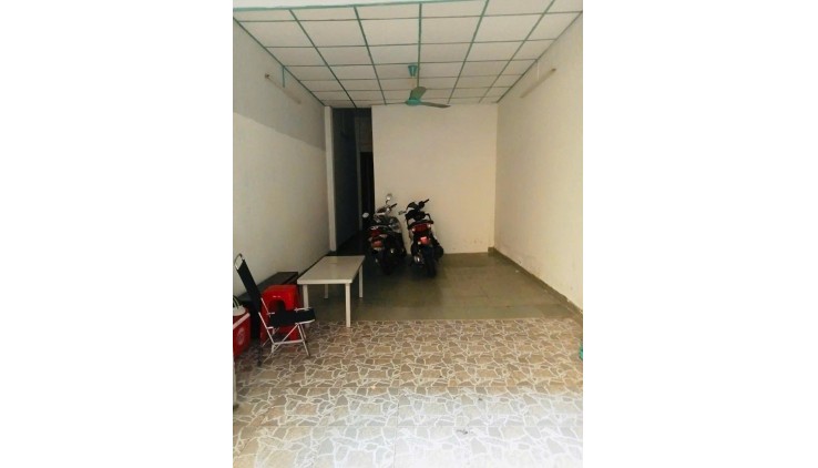 NGỘP BANK, 100m2, HXH, 300tr/Năm, Lạc Long Quân Tân Bình giá tốt 7.5 Tỷ.