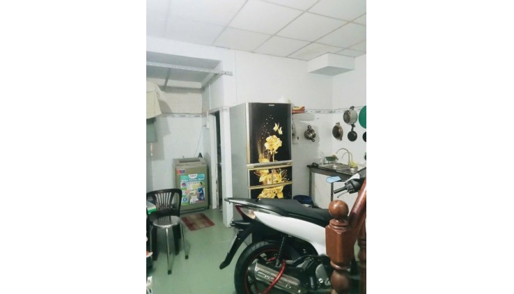 NGỘP BANK, 100m2, HXH, 300tr/Năm, Lạc Long Quân Tân Bình giá tốt 7.5 Tỷ.