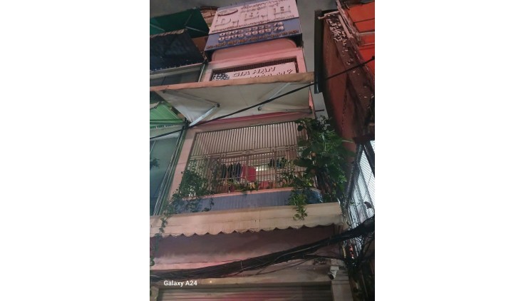 Giá mềm nhất quận 10: 17 tỷ -Điện Biên Phủ ,F.11 - DT:40M - NGANG 3,6M DÀI 11M- NGÃ TƯ CAO THẮNG & ĐIỆN BIÊN PHỦ - 3 PN _ 4 WC