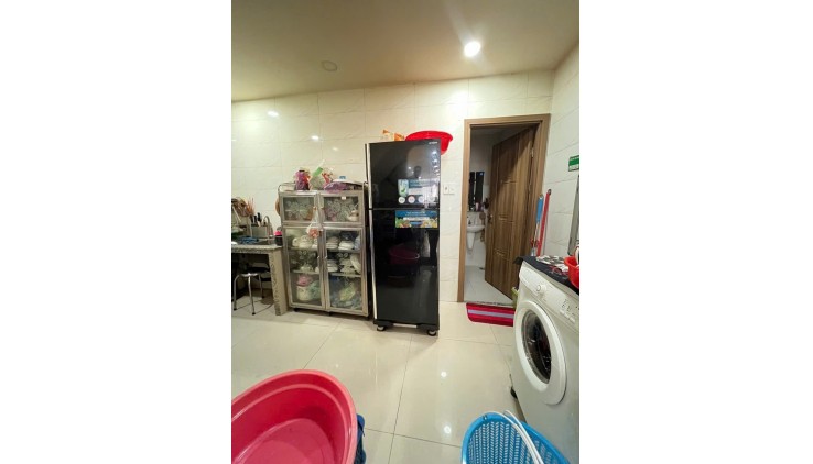 Giá mềm nhất quận Tân bình: 5,8 tỷ -Trần Văn Quang - P.10 - Không Có Căn Thứ 2 - 3 Tầng - 42m²(3,2 x 13 nở hậu 4,5m -Trệt - 2 Lầu - 4PN - 3WC