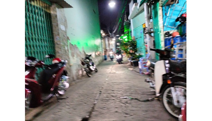 Lê Văn Quới gần 4 xã giápTân Phú hẻm 5m thông xe hơi vào nhà 54m2 -2 Tầng 4tỷ 2