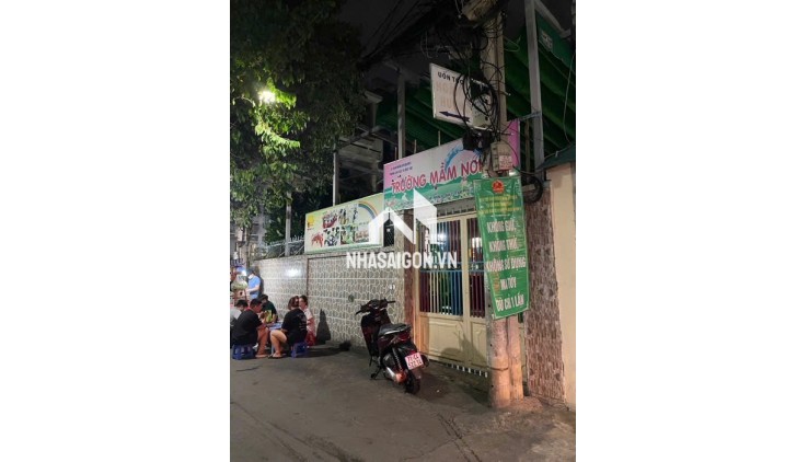 CẦN BÁN GẤP NHÀ NGAY TRUNG TÂM Quan3. GIÁ NHỈNH 2TỶ