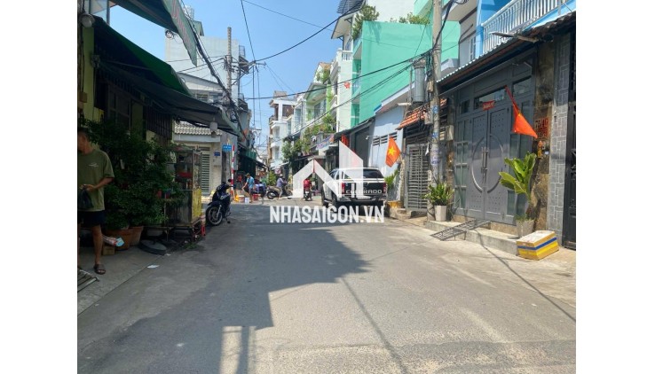BÁN NHÀ LÔ GÓC,GẦN LŨY BÁN BÍCH, TÂN PHÚ, HẺM XE HƠI, 64M2, NHỈNH 5 TỶ
