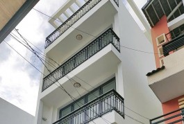 [HOÀ BÌNH Q11] Nhà HXH Vào Nhà-72M,NGANG 5.2M,5TẦNG 5PN,Tặng Nội Thất,10.95tỷ TL