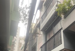 **+Nhà Đẹp, Hẻm 4m Thông-3 Căn Ra Mặt Tiền Nguyễn Biểu Quận 5  25m-4Tầng, 5.99Tỷ