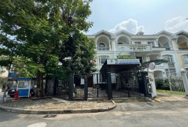 Bán biệt thự Mỹ Phú 3, Phú Mỹ Hưng căn góc đường lớn, Giá rẻ nhất thị trường. Chốt 65 tỷ