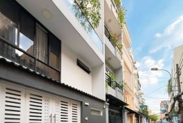Nhà Hẻm Ôtô Đường Nguyễn Trọng Tuyển Phường 1 Quận Tân Bình.