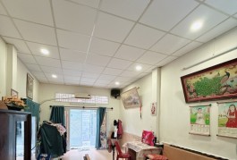 N284- Nhà Bán Quận 3 , Trần Quang Diệu ,  60M2 ,  ngang đẹp 4.3m2 , xây bê tông cốt thép  Giá 6 tỷ 350