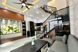 ++Bán nhà HXH đường Phổ Quang, P2, quận Tân Bình; 50m2 - 9,3 tỷ