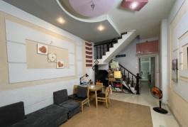 Bán nhà 2 tầng, Bình Tân, gần Hương Lộ 2, hẻm 4m, 4x16, nhỉnh 4 tỷ.
