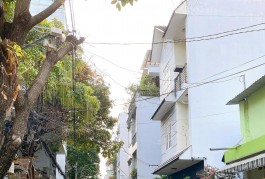 Bán nhà 2 MT Hẻm 6mi Bàu Bàng - Cộng Hòa, K300, DT: 4.5x22m, 2 Tầng - 3PN, 11.2 tỷ.
