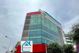 Cho thuê Nhà Mặt Tiền 162 Trần Hưng Đạo, P.7 Quận 5. Giá 200 Triệu