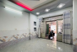 Bán nhà MẶT TIỀN giá trong hẻm-xe hơi vào nhà-ngay chợ Gò Vấp-khu VIP phường 4 chỉ 6tỷ hơn