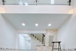 Cách mặt tiền 50 m trung tâm Q4 
CÓ 4 TỶ